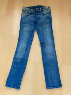 DIESEL ライトブルーデニム ストレート