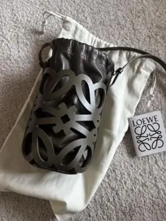 美品 LOEWE アナグラム カットアウト ショルダーバッグのサムネイル