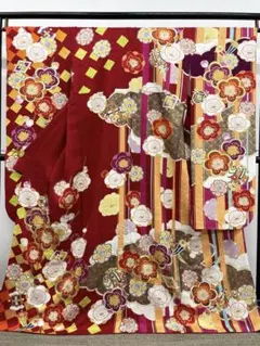 振袖 金駒 金彩 紋意匠 和モダン 身丈172cm MO3826 - メルカリ