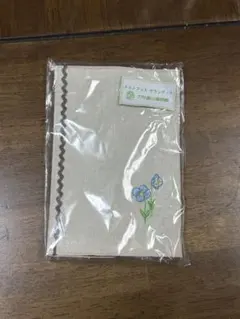 花刺繍 ベージュ ブックカバー