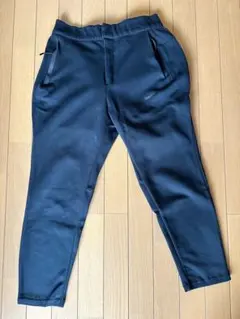 （最終値下げ）NIKEテックフリースパンツ アンクル丈パンツ