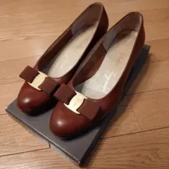 2025年最新】フェラガモ ヴァラの人気アイテム - メルカリ