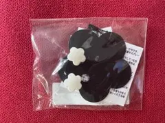 MARY QUANT 花形イヤリング(両耳用)