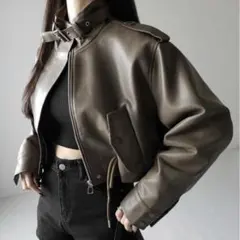 me+em select フェイクレザーショートブルゾン クロップド ブラウン