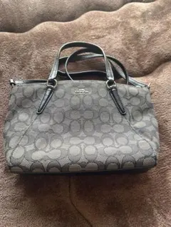 Coach グレーショルダーバッグ
