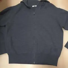 ユニクロ　パーカー紺Lサイズ