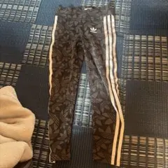 Item thumbnail for item 91d7e5b1-f335-4952-8686-cf1fc608938f