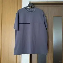 新品未使用　umbro アンブロ Tシャツ グレー 2XLのサムネイル
