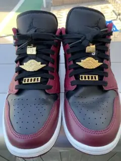 美品 28.5cm Nike Air Jordan 1 黒/赤 スニーカー