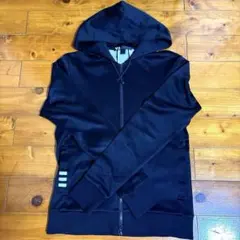 Y-3 ワイスリー 黒いフード付きパーカー 3本ストライプのサムネイル