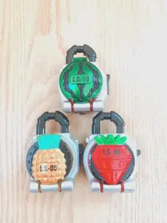 仮面ライダー鎧武　ガイム　DXロックシードセット