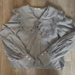 NICE CLAUP ストライプフリルブラウス