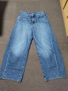 GU 32 バレルレッグジーンズ 試着のみ