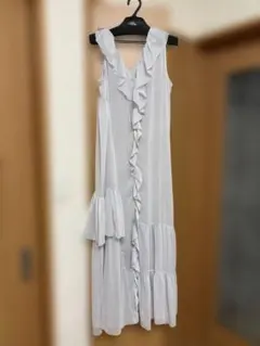 フリル付きライトグレーキャミワンピース