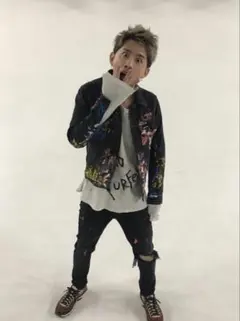 DESCENTE PAUSE プルオーバーパーカー　ワンオク Taka着用 2026年最新】one ok rock taka 着用の人気アイテム - メルカリ