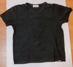 vネック Tシャツ