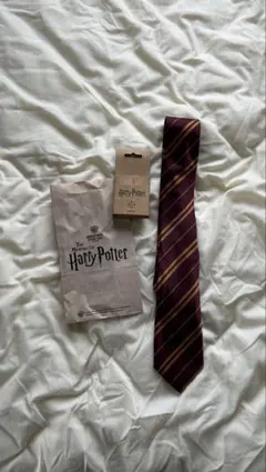 ハリーポッターの杖 グリフィンドールのネクタイ スリザリン、ハッフルパフのカード