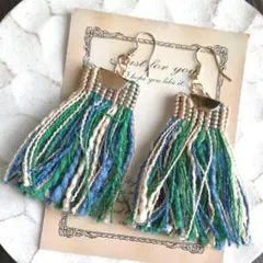 再販10　フリンジ　ピアス　イヤリング　グリーン　緑　青　ブルー　ネイティブ　秋