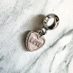 ブレスレットチャーム ハートモチーフLOVE ピンク PANDORA互換