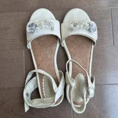 Prankish ビジュー付きアイボリーサンダル