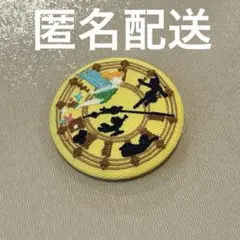 Disney ディズニー 刺繍缶バッジ ビスケット 2