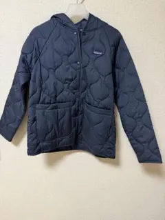 新品　patagonia ネイビー キルティングジャケット　キッズXL