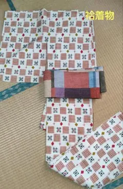 幾何学模様の着物　春着物　お出かけ　昭和レトロ　手縫い　正絹　入学式