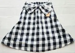 【新品タグ付き】チェック柄 フレアスカート Mサイズ ひざ丈 紺 青 白