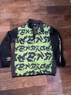 umbro ウインドブレーカー　150