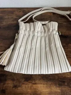 Item thumbnail for item 17a4a81d-8096-4bef-9373-e8d6e2c57603