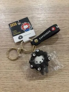 【新品未開封】大阪万博サンリオ黒ミャクミャクなりきりキーホルダーポチャッコ
