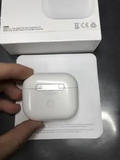 2025年最新】airpods 充電ケースのみ 第三世代の人気アイテム - メルカリ