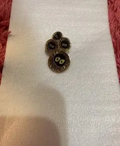 となりのトトロ まっくろくろすけ ピンバッジ