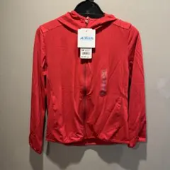 新品未使用タグ付き♡ユニクロ　エアリズムパーカー　130