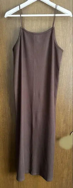 GU ブラウン キャミワンピース