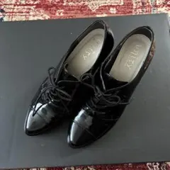 エナメルショートブーツ　ヒールあり