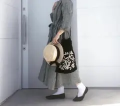 ROUND MOUNTAIN Tambourine LargeToteBag - メルカリ