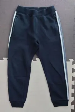 ジーユー　ドライストレッチスウェットパンツ　ジョガーパンツ　130