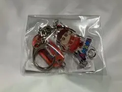 月足天音fruitszipper×クレヨンしんちゃん 3連アクリルキーホルダー