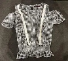 ラブトキシック◯肩出しブラウス◯140