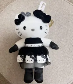 台湾7-11限定 足長キティ♡シルバーぬいチャーム - メルカリ