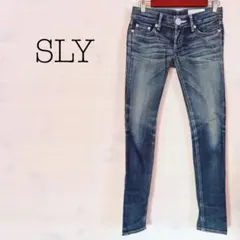 【SLY】スライ日本製 デニムパンツ 26 スキニー インディゴブルー細身 美脚