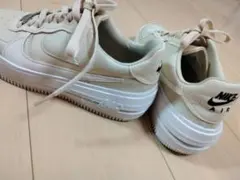 Nike Air Force 1 ベージュ　dj9946-200