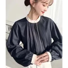 モーメントプラス フロントタックバイカラーデザイン長袖ブラウス オフィス