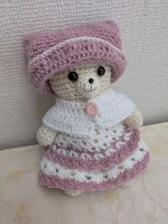 あみぐるみ　ピンク帽子の白クマさん