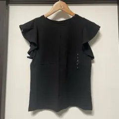 UNIQLO ラッフルスリーブT 黒