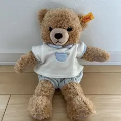 クマのぬいぐるみ