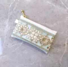 ハンドメイド インド刺繍 小銭入れ リップケース ミントグリーン／ゴールド