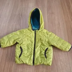 フード付きライムグリーンアウター　ユニクロ