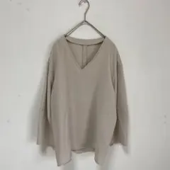 【UNTITLED アンタイトル】【2】Vネック　カットソー　トップス　ポリ